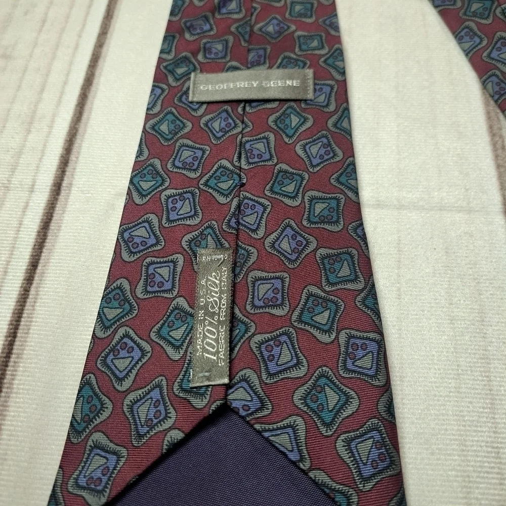 3 FOR 12 SALE Geoffrey Beene Silk Tie
